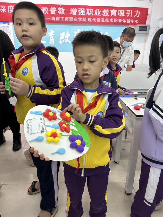 北大青鸟2.png 北大青鸟2.png